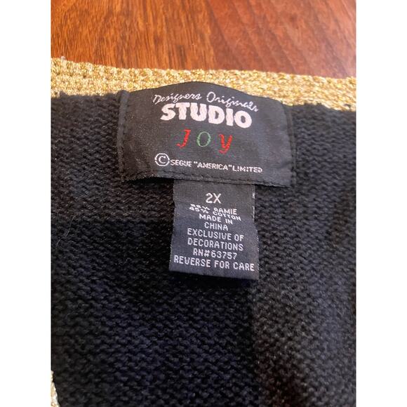 Studio Joy Christmas Sweater Vest 2X Ramie Cotton Poinsettias Black Red Gold - Picture 3 of 8